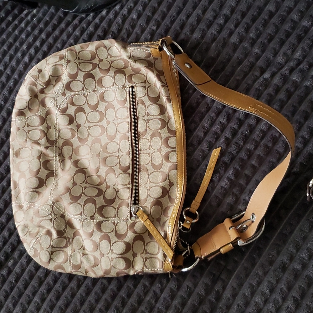 Handbag coach